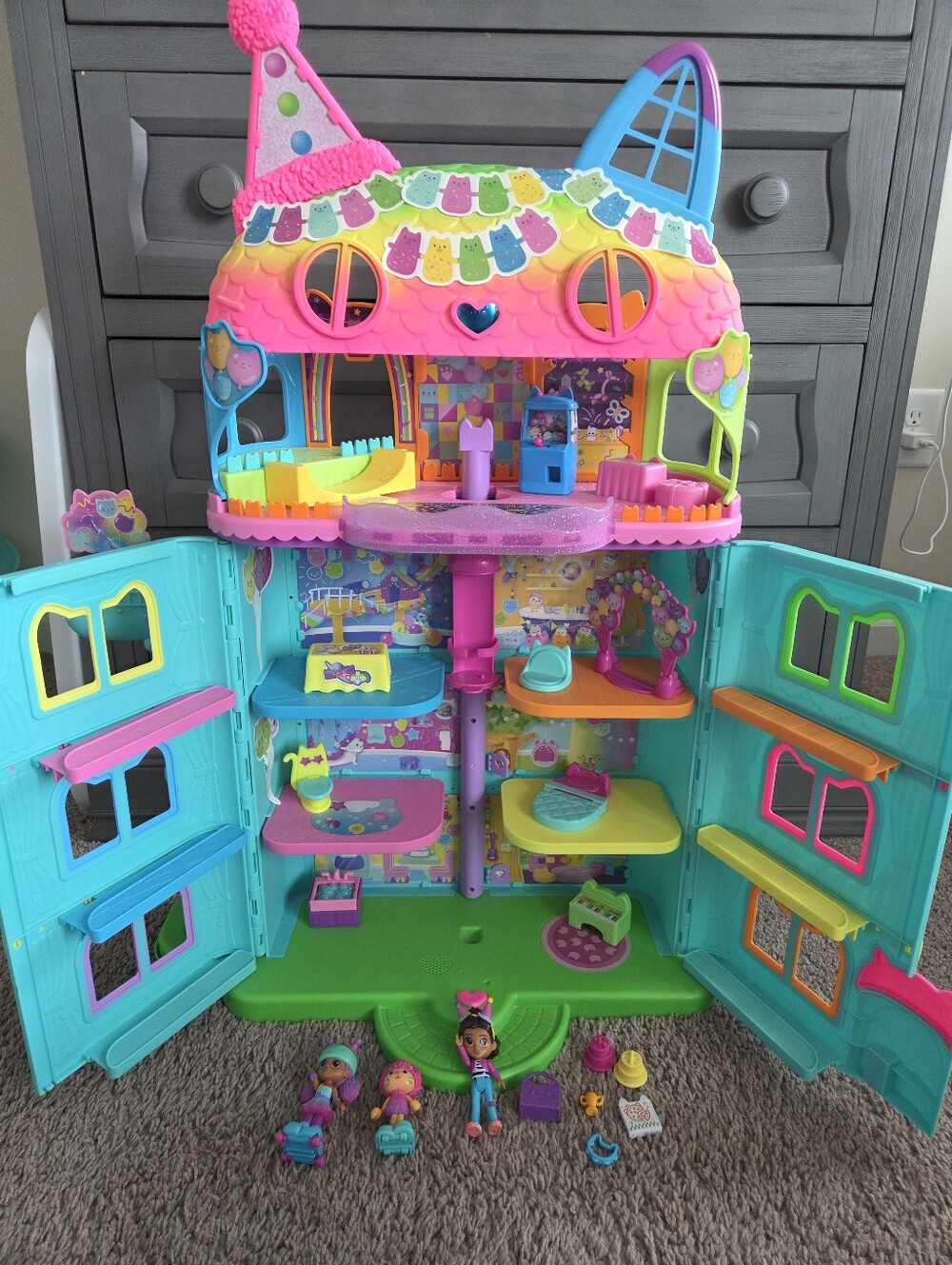 Gabby's Celebration Dollhouse & Party Room